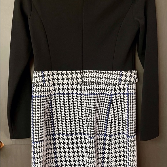 Beautiful DKNY black & houndstooth dress.  Size 4 Excellent Condition - Picture 9 of 10
